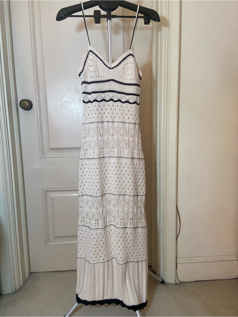 Feminine White Crochet Knit Maxi Dress with Black Trim size M
